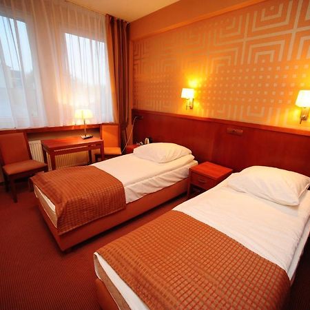 Hotel Gwda Piła Extérieur photo