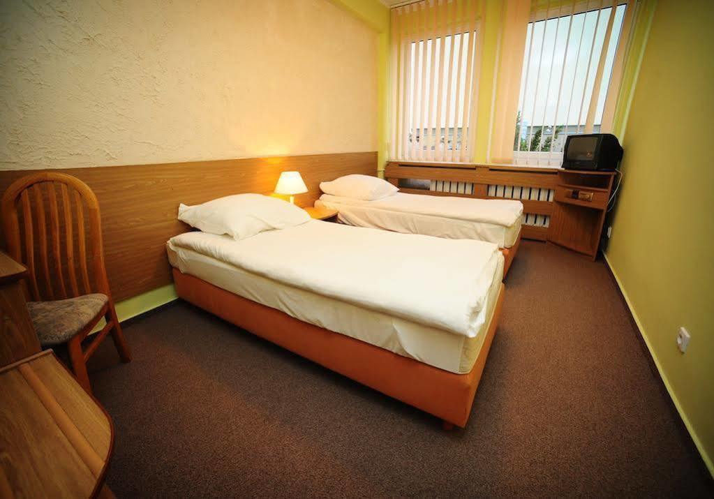 Hotel Gwda Piła Extérieur photo